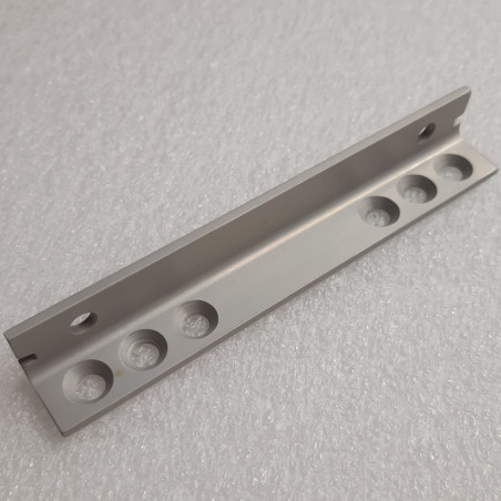 A185-6 (A185-1) BRACKET, LOWER