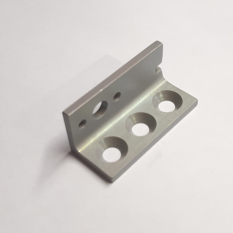 A185-8 BACKET, UPPER RH